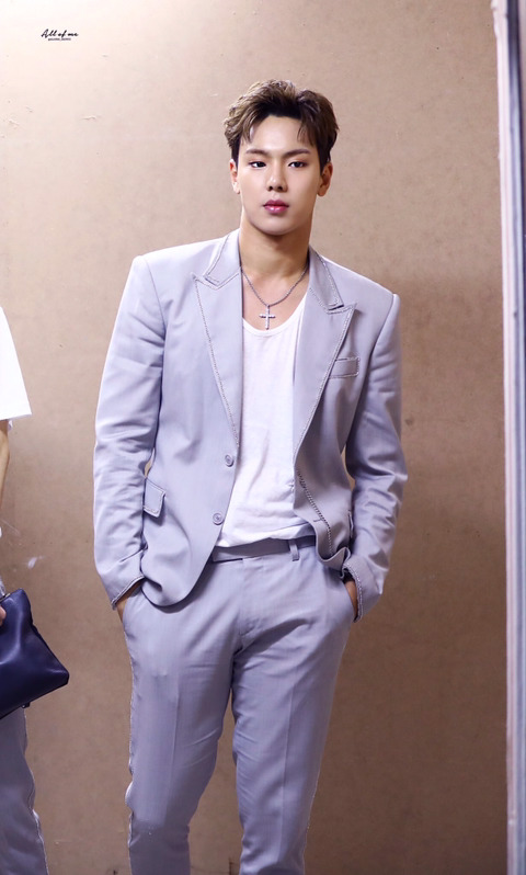 현*우 이미지