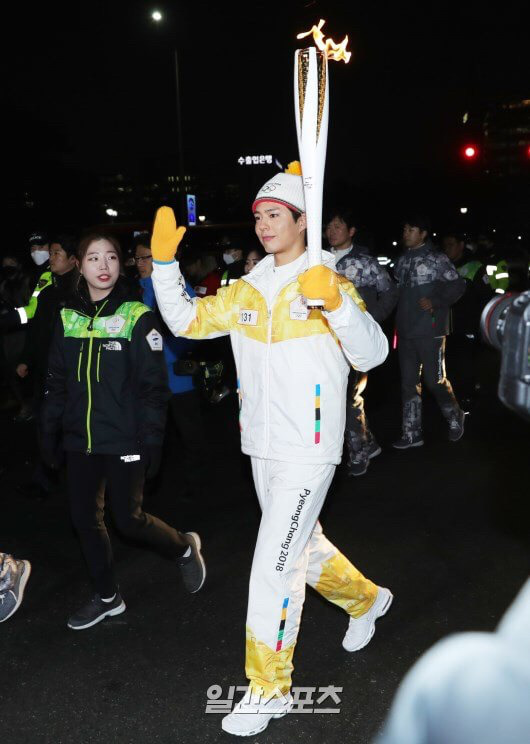 여의도 마비시킨 박보검 성화봉송 상황.jpg | 인스티즈