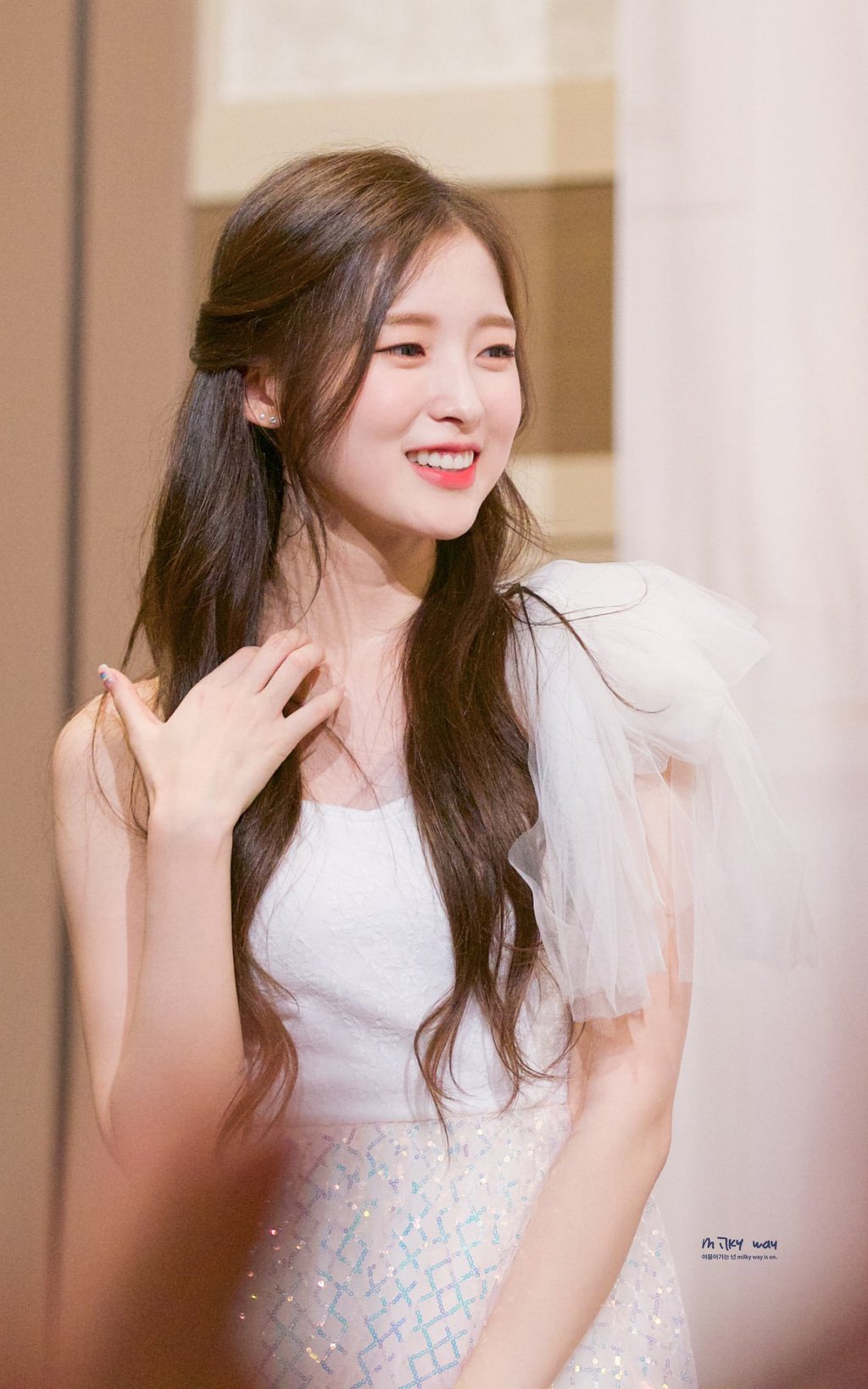 분위기보스 오마이걸 아린이.jpgif | 인스티즈