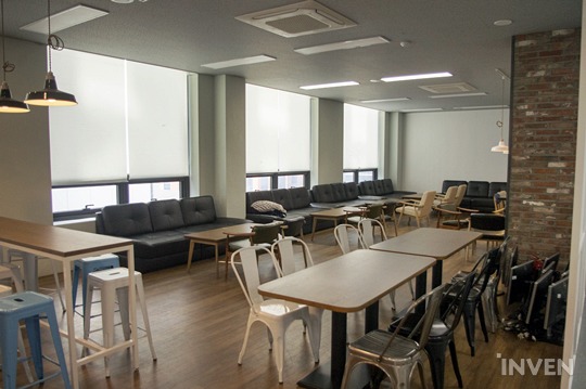 운영은 솔직히 모르겠고 우리나라에서 게임성으로 세계에 영향력을 끼치는 게임사 | 인스티즈