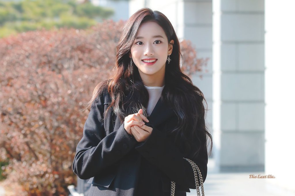 상큼하게 이쁜 에이프릴 이나은.jpgif | 인스티즈