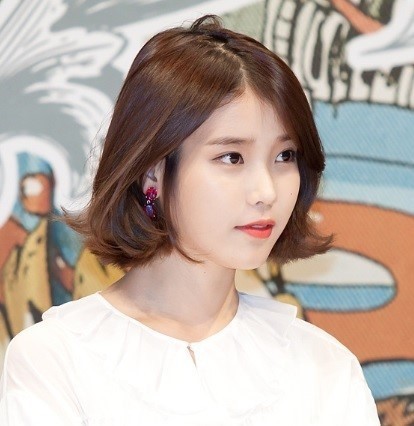 아이유 | 인스티즈