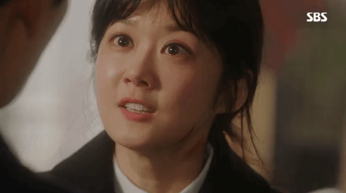 [황후의품격] 자신을 경멸하는 여주에게 점점 신경이 쓰이기 시작하는 쓰레기황제.gif | 인스티즈