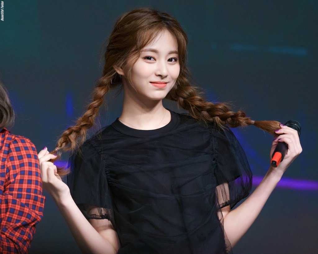 머리묶은 쯔위.jpgif | 인스티즈
