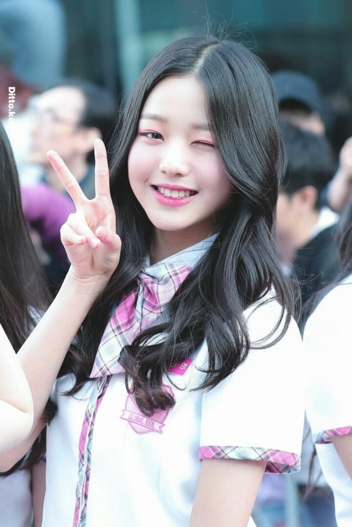 아이즈원 장원영 초등학교 졸업사진.jpg | 인스티즈