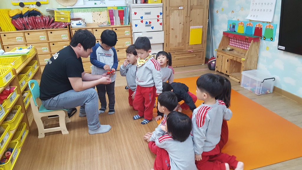 *방과후 - 마술(화) - 알립니다 - 오창 하늘산책 어린이집 *방과후 - 마술(화)